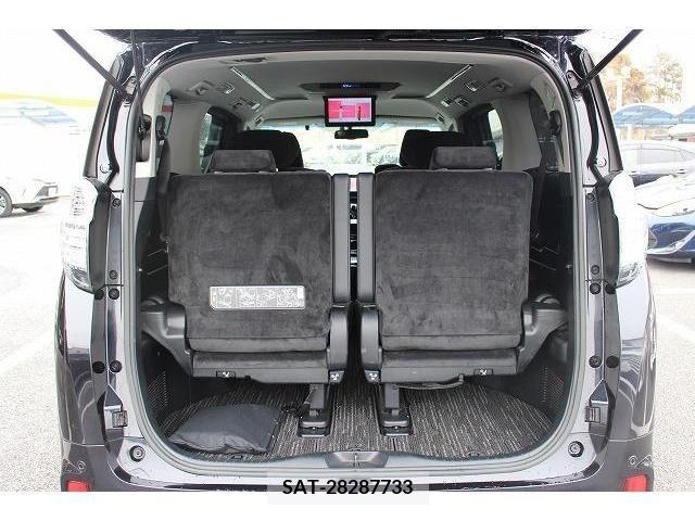 Toyota VELLFIRE 2017-06 215332-18