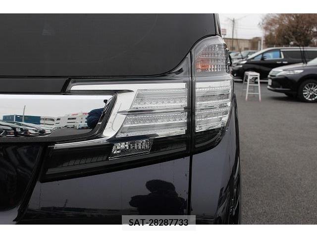Toyota VELLFIRE 2017-06 215332-12