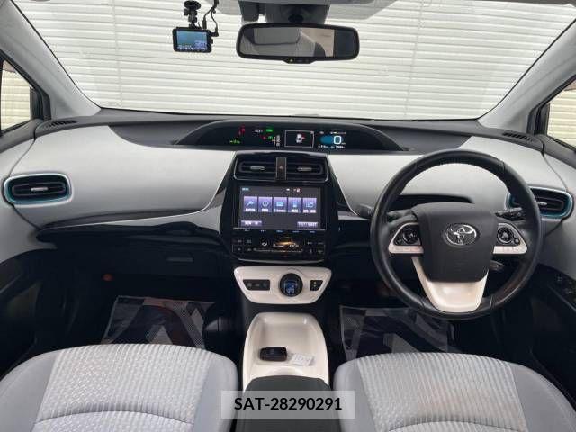 Toyota PRIUS 2015-12 252427-1