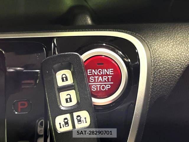 Honda N BOX CUSTOM 2017-01 306684-7