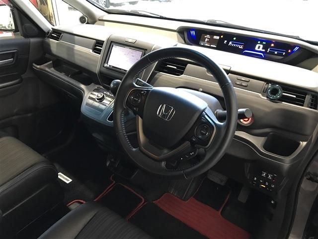 Honda FREED 2017-05 56-15