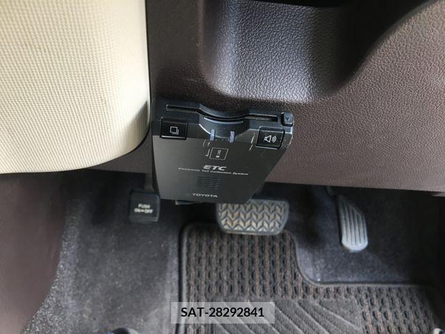 Toyota PORTE 2013-07 281649-6
