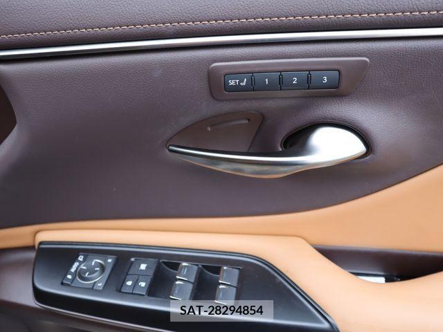 Lexus ES 2021-02 388011-17