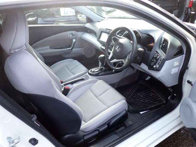 Honda CR-Z 2011-03 3071-6