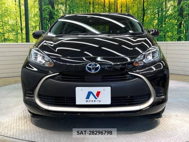 Toyota AQUA 2022-06 215548-14