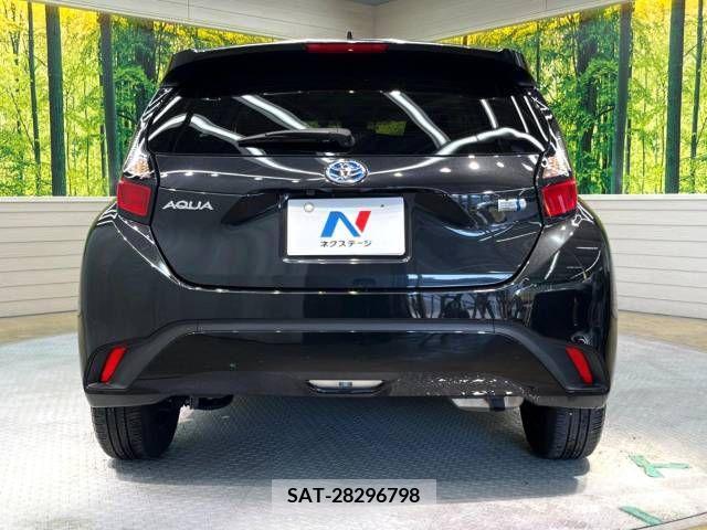 Toyota AQUA 2022-06 215548-15