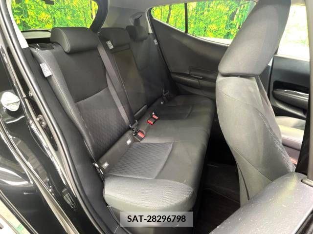 Toyota AQUA 2022-06 215548-9