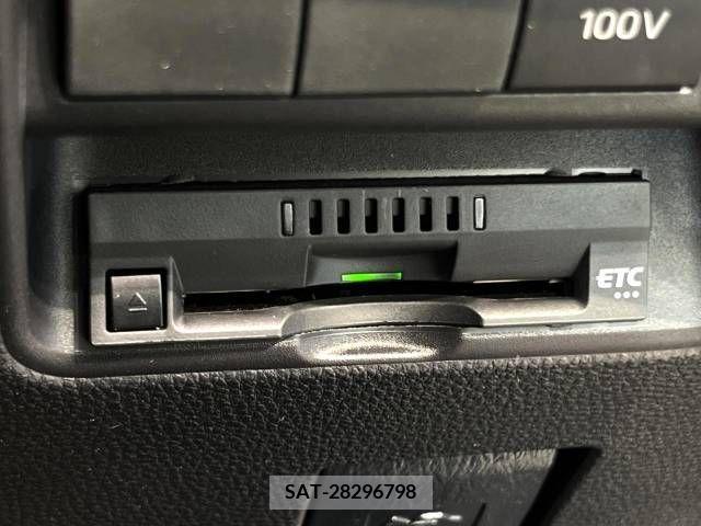 Toyota AQUA 2022-06 215548-4