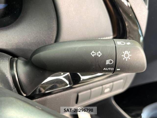 Toyota AQUA 2022-06 215548-5