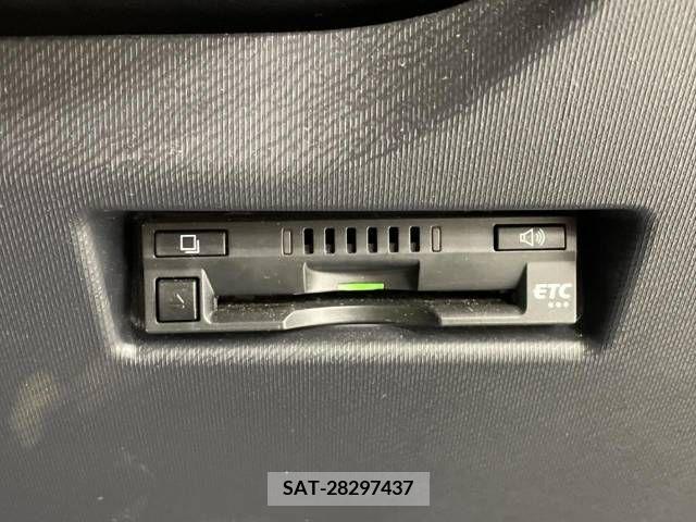 Toyota AQUA 2018-05 314348-5