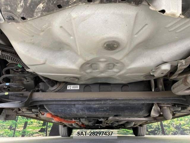 Toyota AQUA 2018-05 314348-17