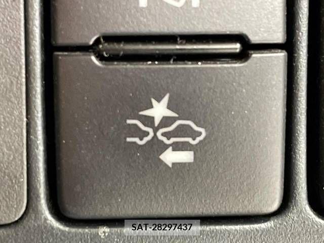 Toyota AQUA 2018-05 314348-4