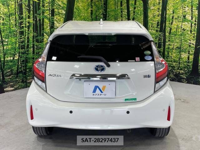 Toyota AQUA 2018-05 314348-14