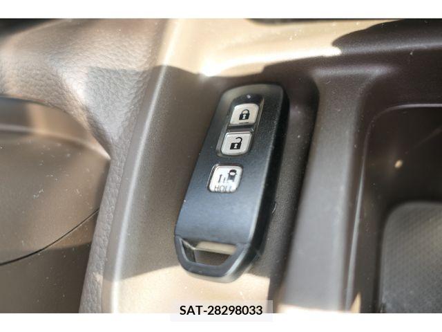 Honda N BOX 2023-01 335929-19