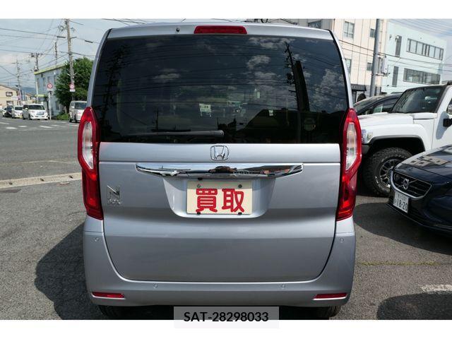 Honda N BOX 2023-01 335929-1