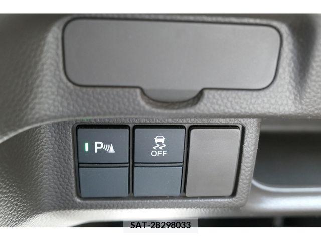Honda N BOX 2023-01 335929-26