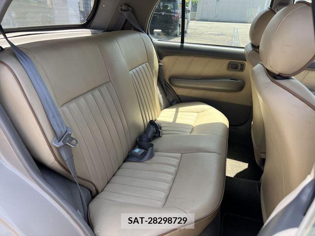 Mitsuoka VIEWT 2000-06 298611-9