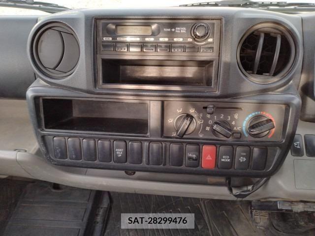 Hino DUTRO 2013-12 267709-6
