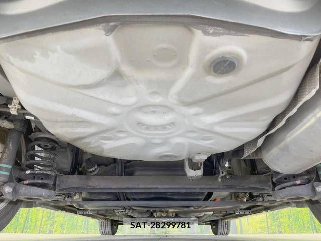 Toyota PRIUS 2013-08 322030-19