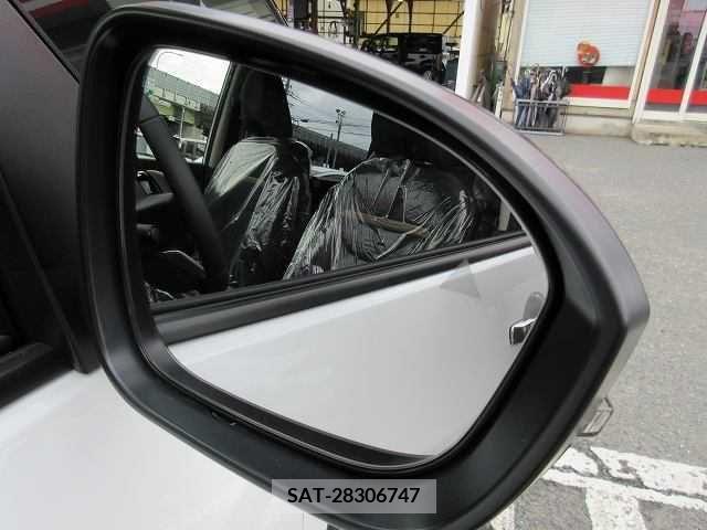 Nissan SERENA 2024-03 284284-10