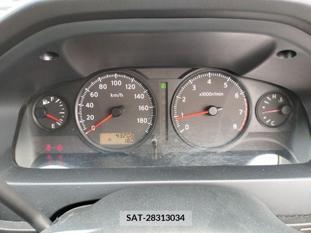 Nissan Caravan 2011-02 294528-10
