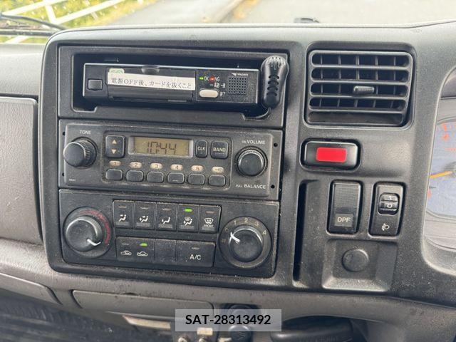 Mazda TITAN DASH 2007-09 206316-18