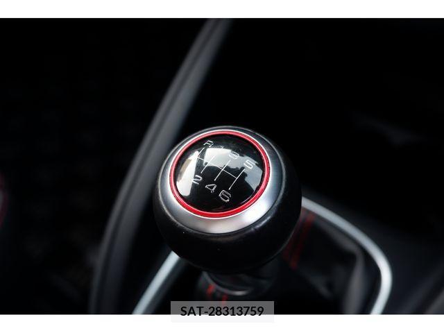 Audi S1 2015-05 383110-10