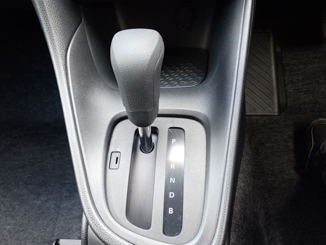 Toyota YARIS 2020-09 21460-8