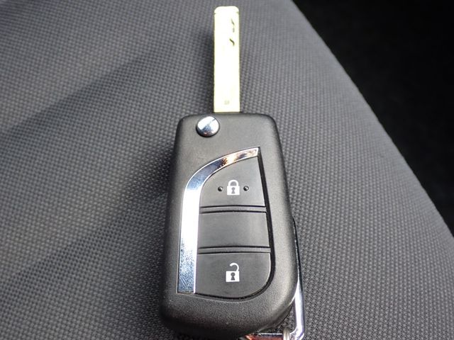 Toyota YARIS 2020-09 21460-18
