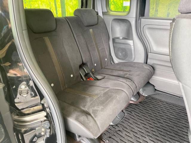Honda N BOX CUSTOM 2019-03 185632-9