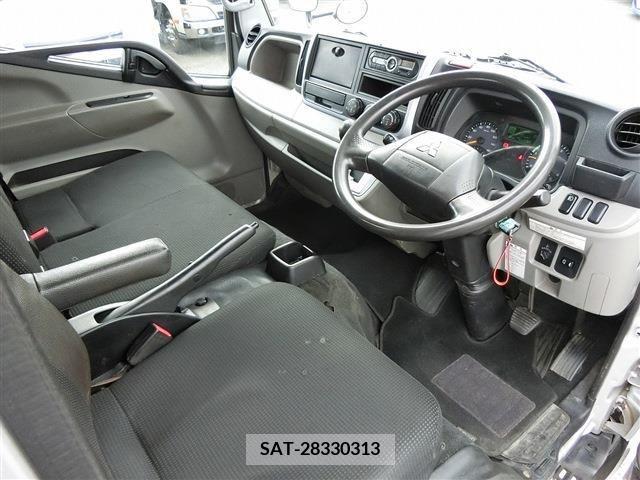 Mitsubishi CANTER 2016-08 328020-14