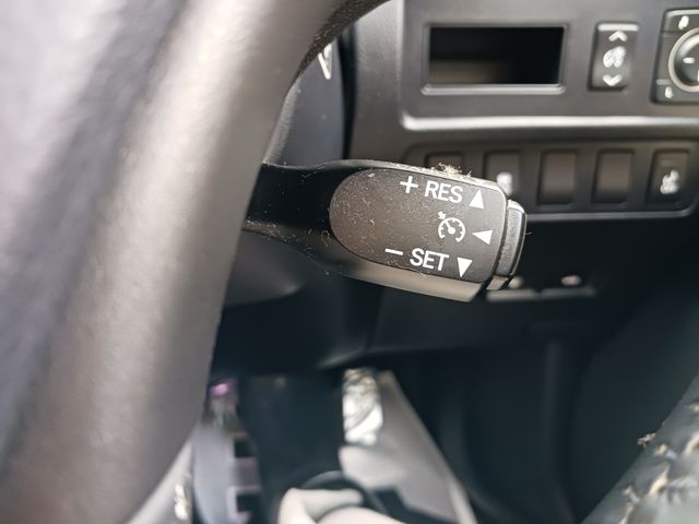 Lexus HS 2013-05 27292-19