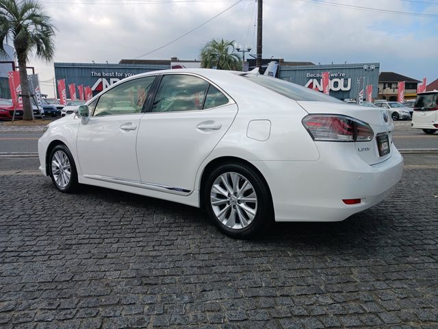 Lexus HS 2013-05 27292-3