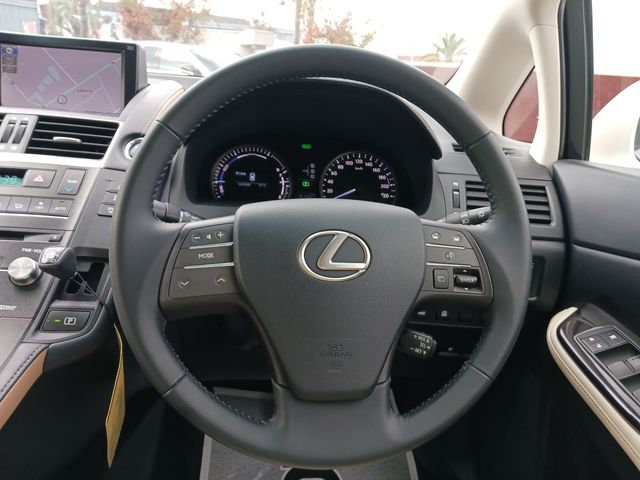 Lexus HS 2013-05 27292-12