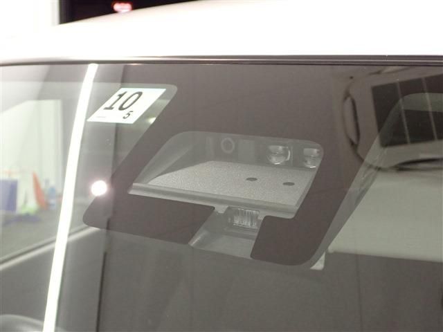 Suzuki SWIFT 2021-10 21833-10