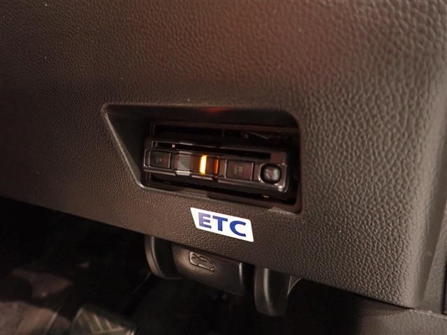 Suzuki SWIFT 2021-10 21833-16