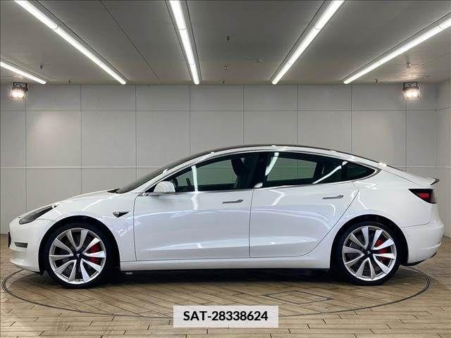 Tesla MODEL 3 2019-09 382346-15