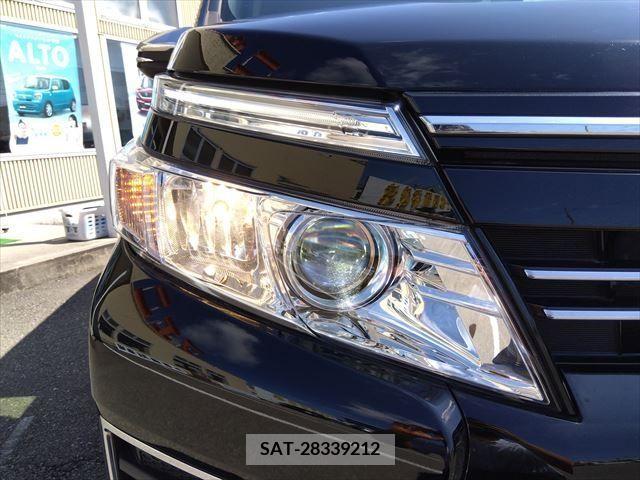 Toyota VOXY 2015-07 321445-3