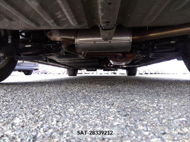 Toyota VOXY 2015-07 321445-6