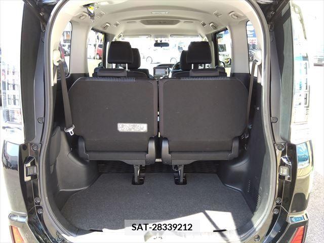 Toyota VOXY 2015-07 321445-14