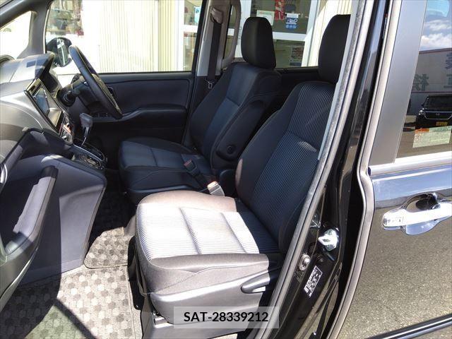 Toyota VOXY 2015-07 321445-11
