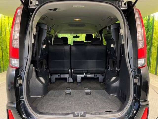 Toyota NOAH 2014-11 10705-10