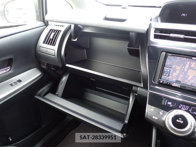 Toyota PRIUS ALPHA 2019-02 322227-25