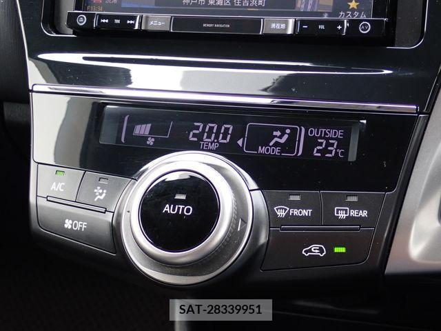 Toyota PRIUS ALPHA 2019-02 322227-8
