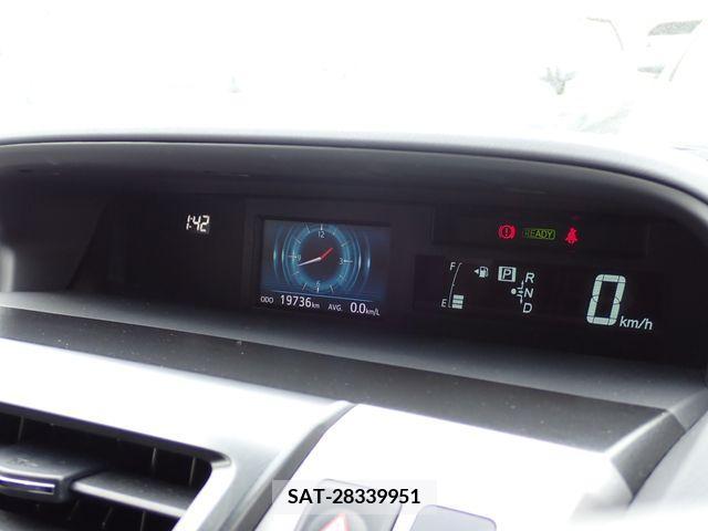 Toyota PRIUS ALPHA 2019-02 322227-4