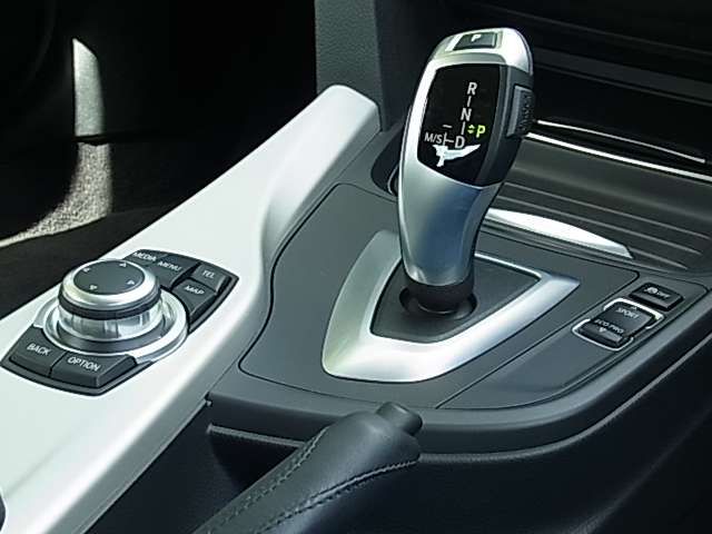 Bmw 3 SERIES 2013-02 23933-8