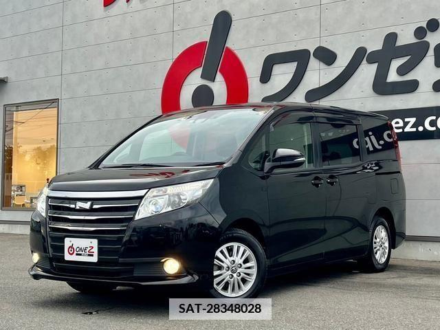Toyota VOXY 2017-11 370363-0