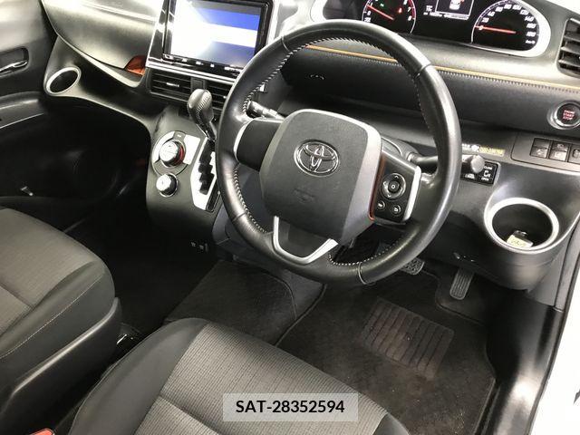 Toyota SIENTA 2018-11 285042-1