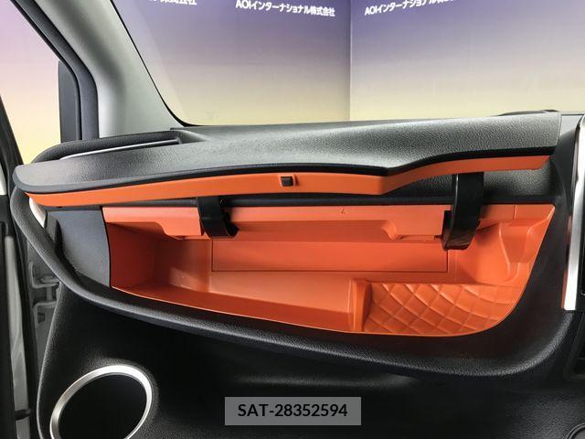 Toyota SIENTA 2018-11 285042-14