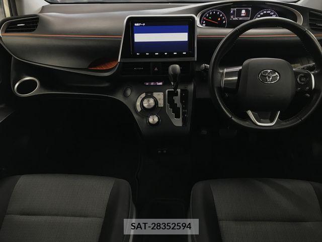 Toyota SIENTA 2018-11 285042-3